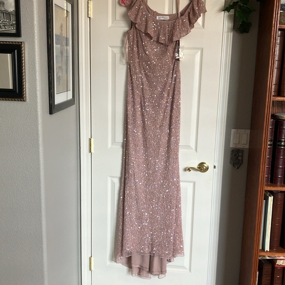 NWT $398 MAC DUGGAL FULLY Sequined Drop Shoulder Trumpet Gown DRESS MOCHA 5611 - Picture 5 of 8